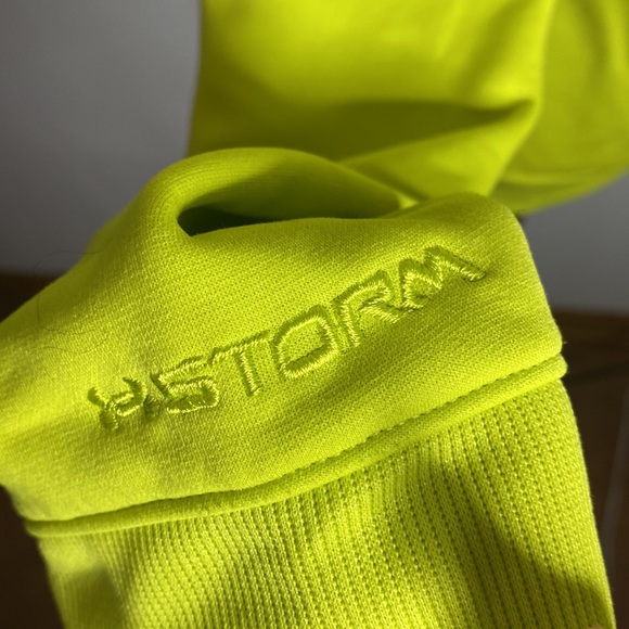 Under Armour Storm semifitted fleece lined hoodie with quilted textured logo S - Picture 13 of 16